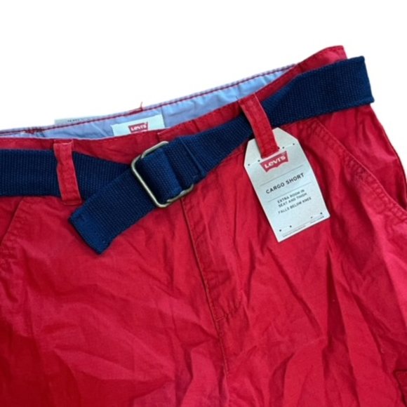 Levi's Cargo Short - Picture 2 of 5